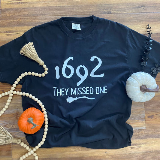 1692 Tee